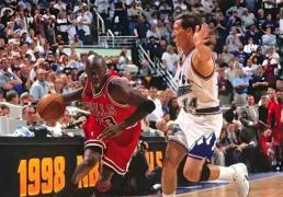 巅峰(fēng)对决！经典篮球战役盘点