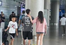 徐杰携女友亮相上海浦东机场，開(kāi)启解说生涯将解说中国男篮比赛