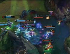 LOL总决賽(sài)精(jīng)彩对决，游戏带你体验策略魅力