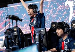 LOL全华班晋级世界赛！Karsa泪灑(sǎ)赛场，FoFo：我真(zhēn)的有罪？