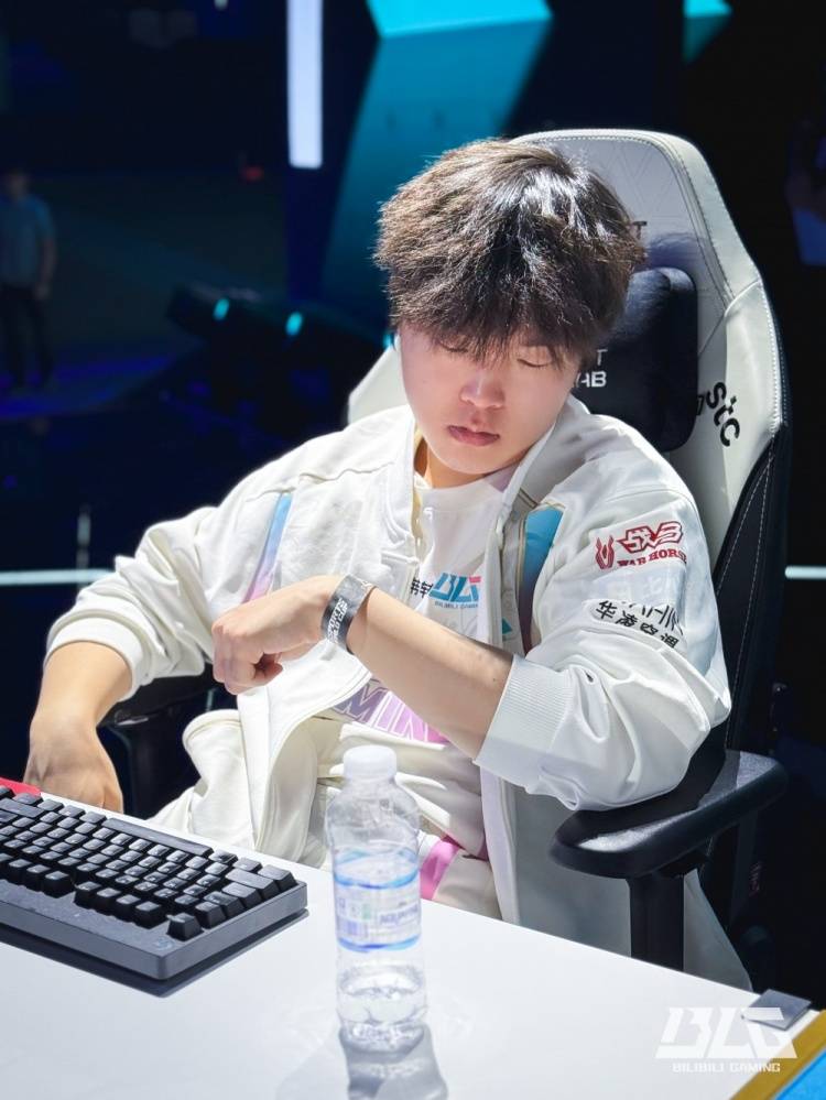 【7.16】电竞游戏前沿资訊(xùn)：LOL美测服更新、Xiaoxu离队、Lele、JiaQi恢复自由人、飞牡蠣(lì)战队喊(hǎn)话HLE