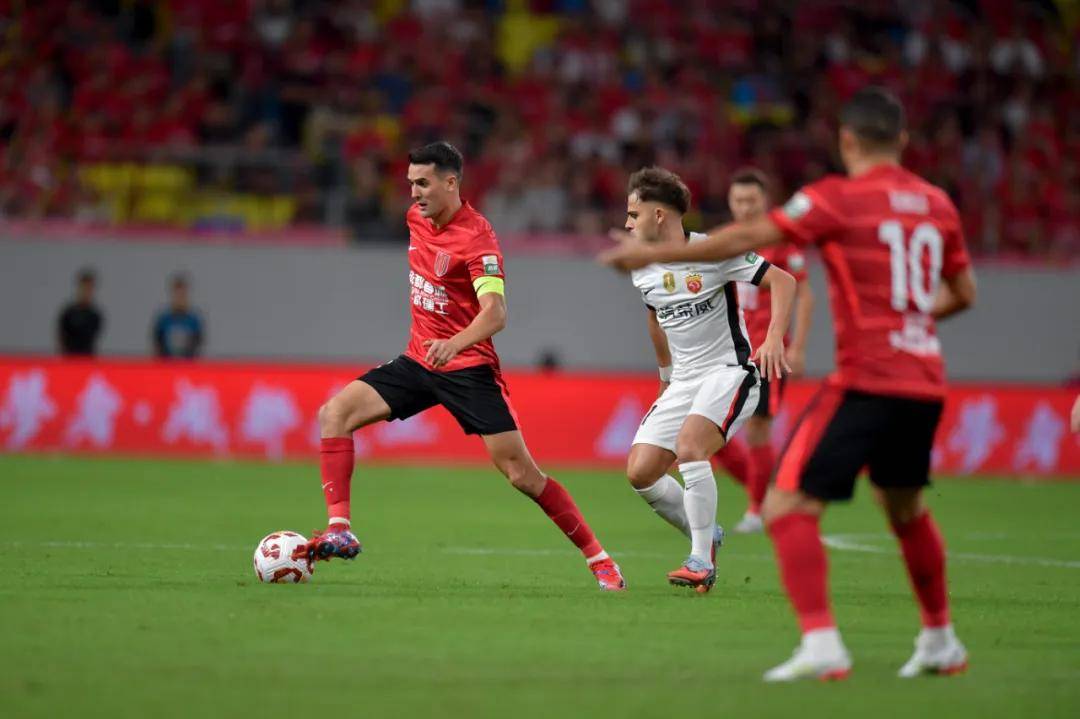 榜首大战，胜！成都蓉城登顶