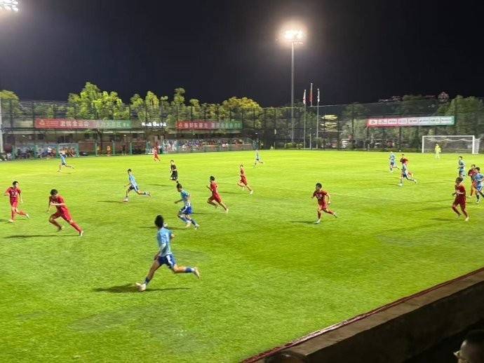 上(shàng)海U16男足全运会小组赛两战全胜，以小组头名挺进1-8名排位赛