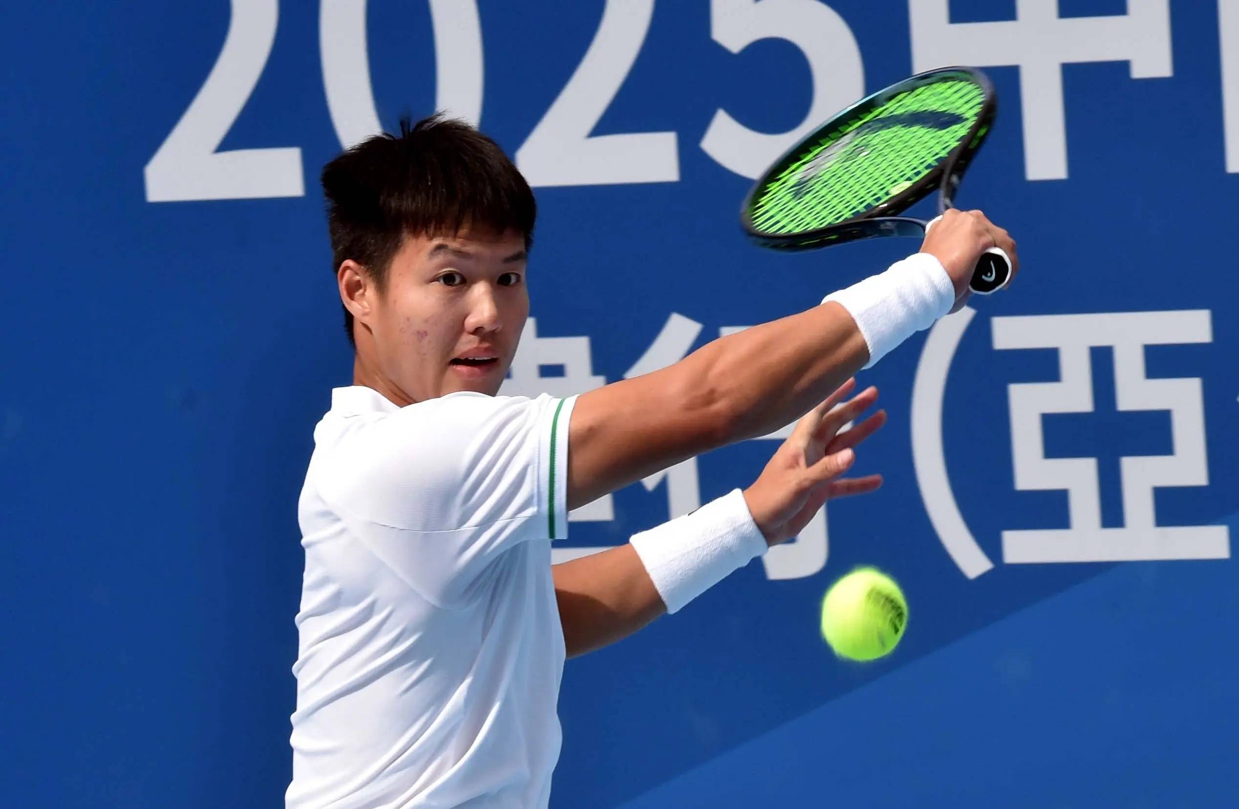 中巡赛小组赛收官赛惊现退赛潮，施晗(hán)崔杰杀进四强