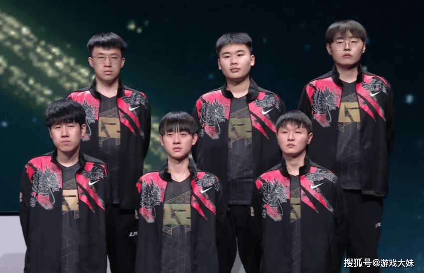 LPL新赛季战队公布，一支战队静悄悄退(tuì)出，资金链彻底断裂(liè)