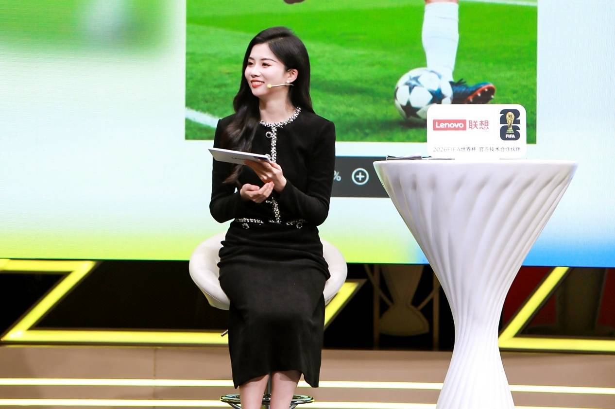联想天禧AI足球智能体让著(zhe)名解说管泽元甘拜下风！AI平板重(zhòng)新定义世(shì)界杯黃(huáng)金观赛体验