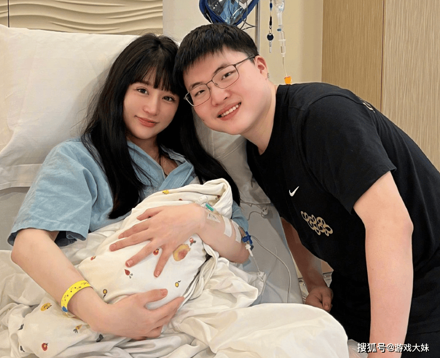 知(zhī)名主播爆料Uzi会复出,家庭每月花销20万,必须复出賺(zhuàn)钱